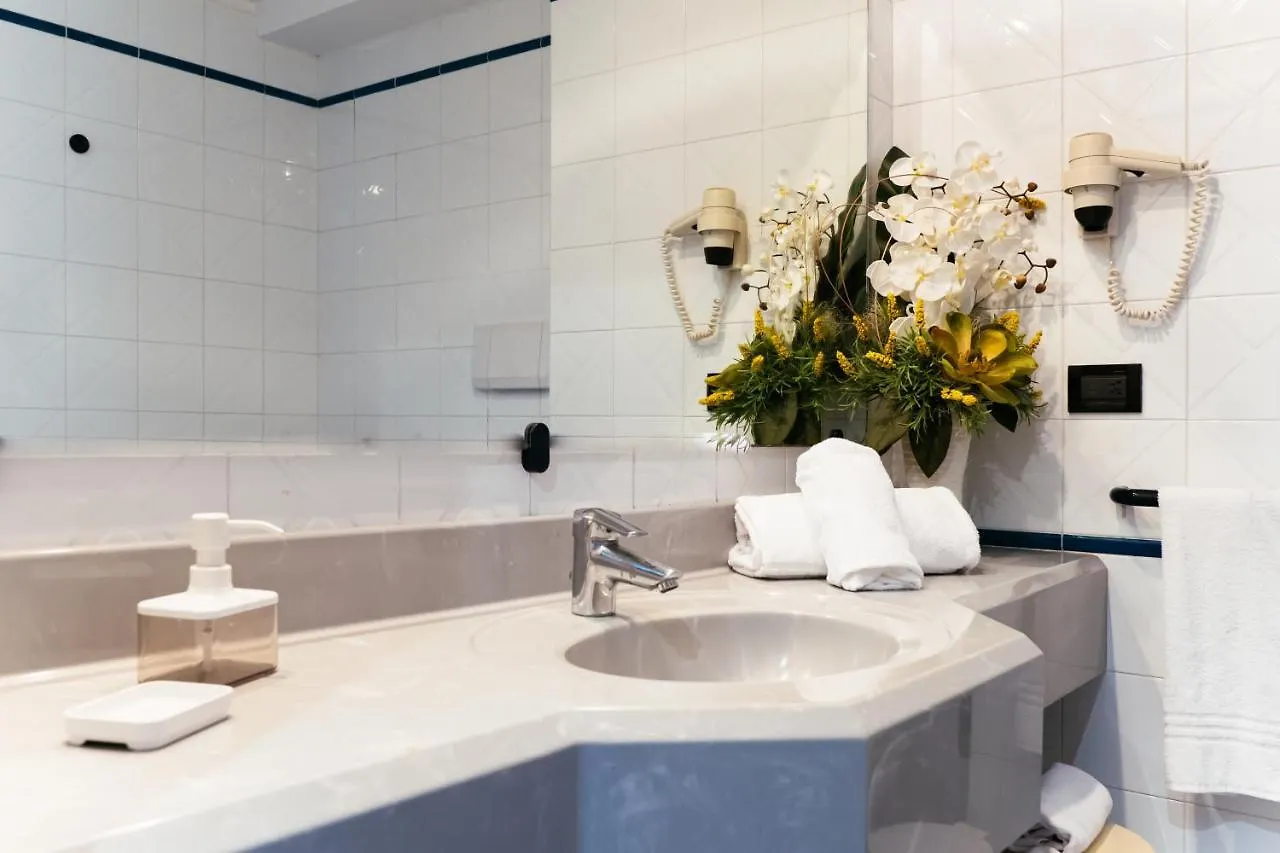 Palm Beach Club Hotel Casteldaccia